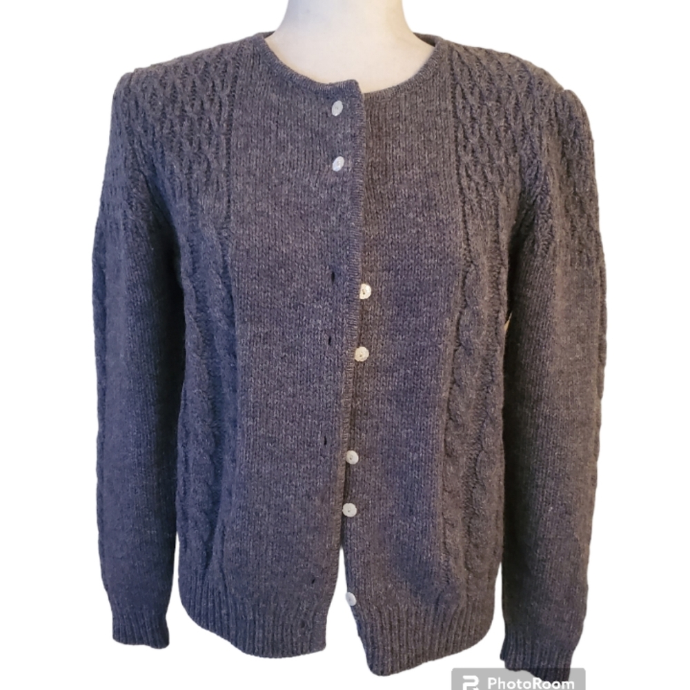 Vintage Jos. A Banks Clothiers Shetland Wool Cableknit Cardigan Size Medium